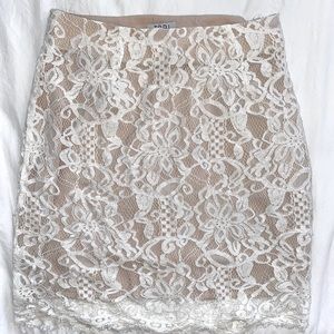 Tobi lace mini skirt